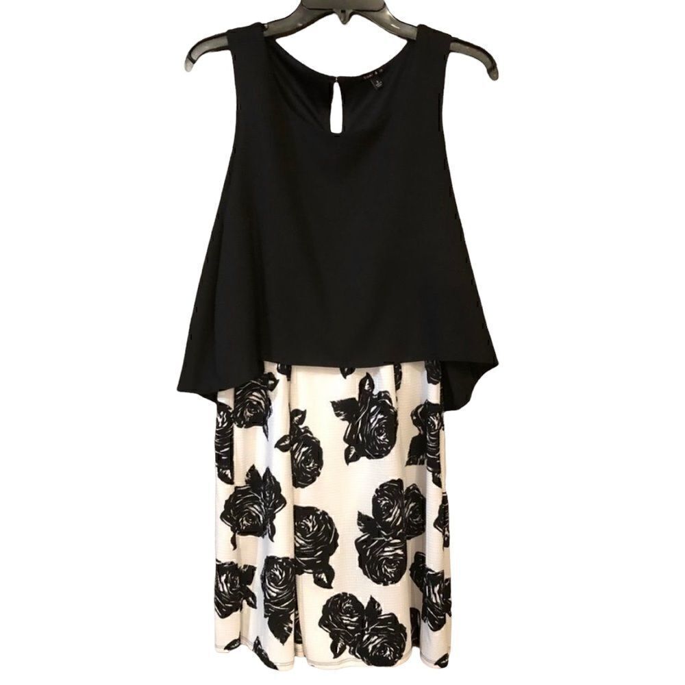 Sami & Jo Sz S Black Sleeveless Flowy Large Floral Rose Summer Dress